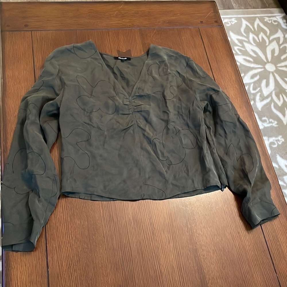 Madewell Brushed Ruched-Front Top size 8. Cupro and viscose. Green